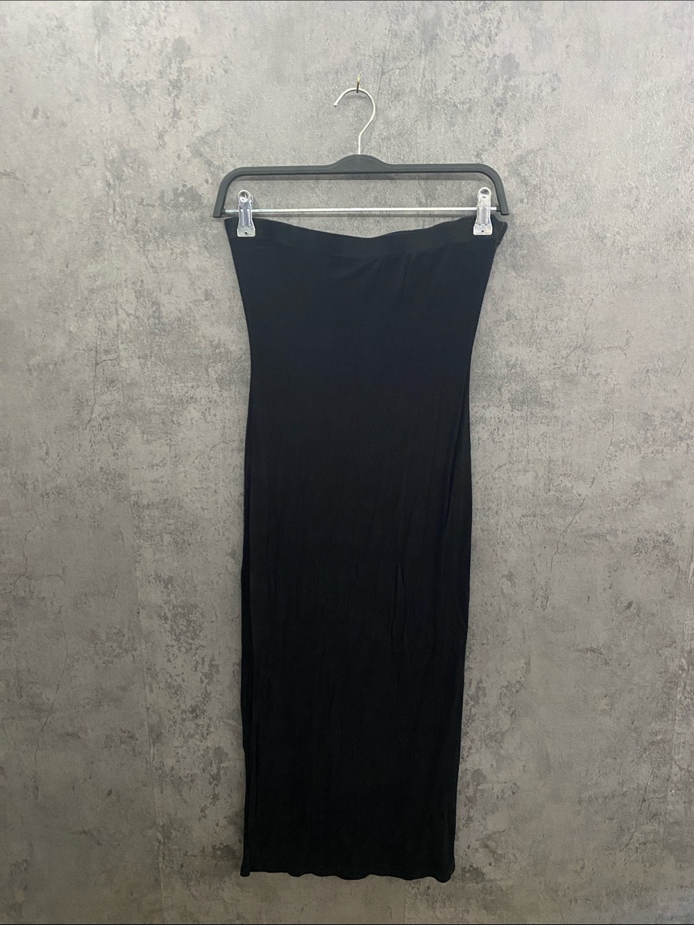 PrettyLittleThing Black Strapless Maxi Dress